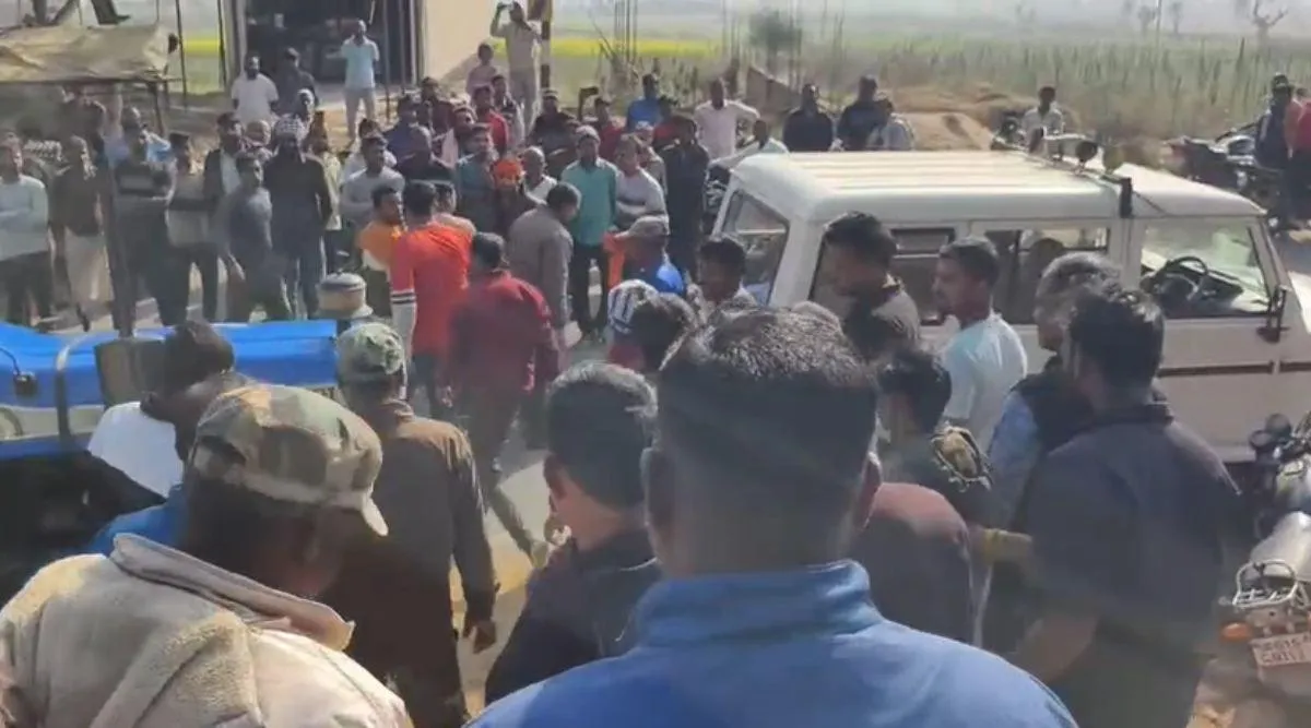 वन भूमि से अतिक्रमण हटाने पर बवाल : ग्रामीणों और वन अमले के बीच हुई झड़प, डीएफओ ने कहा- दोषियों पर होगी कानूनी कार्रवाई, देखें वीडियो&hellip;