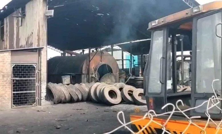 रायगढ़ कार्बन प्लांट हादसा: तीन महीने में दूसरी बार उजड़ा परिवार, मां ने  खोए पति और दो मासूम बेटियां &raquo; Fourth Eye News