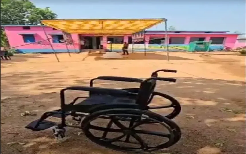 Naxalite Poling booth Brindravanagarh