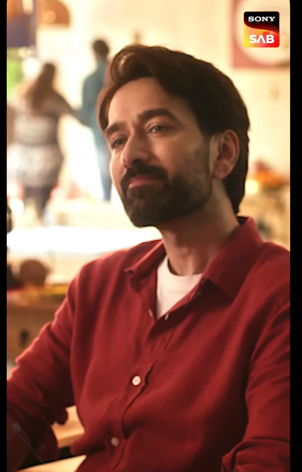  Nakuul Mehta 