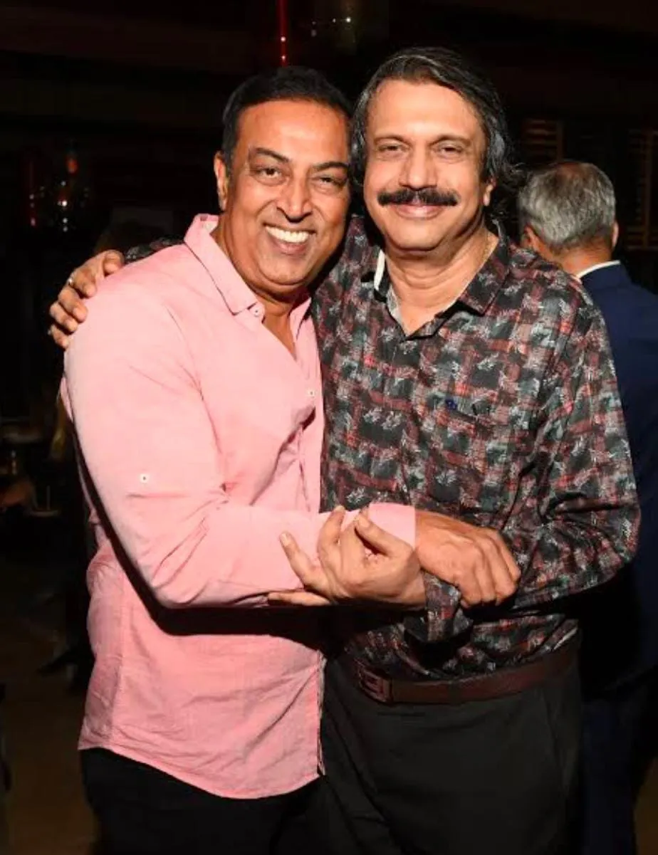 ⬆️ Vindu Dara Singh with sr  journalist Chaitanya Padukone