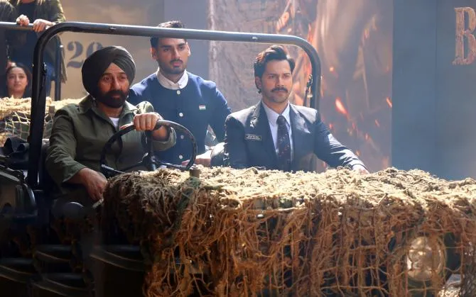 Border-2 dhamaka entry Sunny Deol arrives with Varun D and Ahan S in army-style  jeep