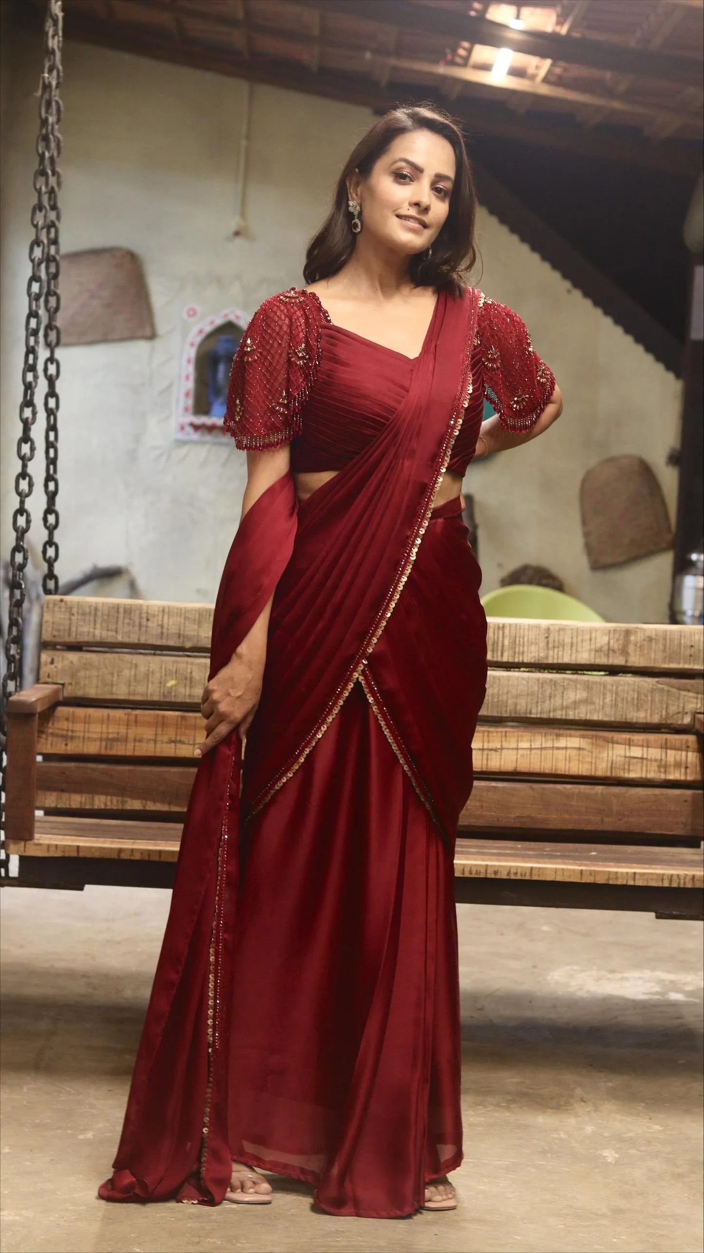  Anita Hassanandani 