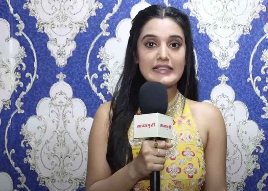 Ayushi Reveals Secrets in Fun Mayapuri Chat