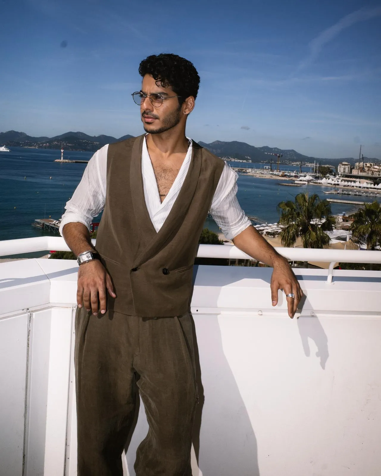 Ishaan Khatter Cannes 2025 Global Star Wins Hearts with Standing Ovation (5)