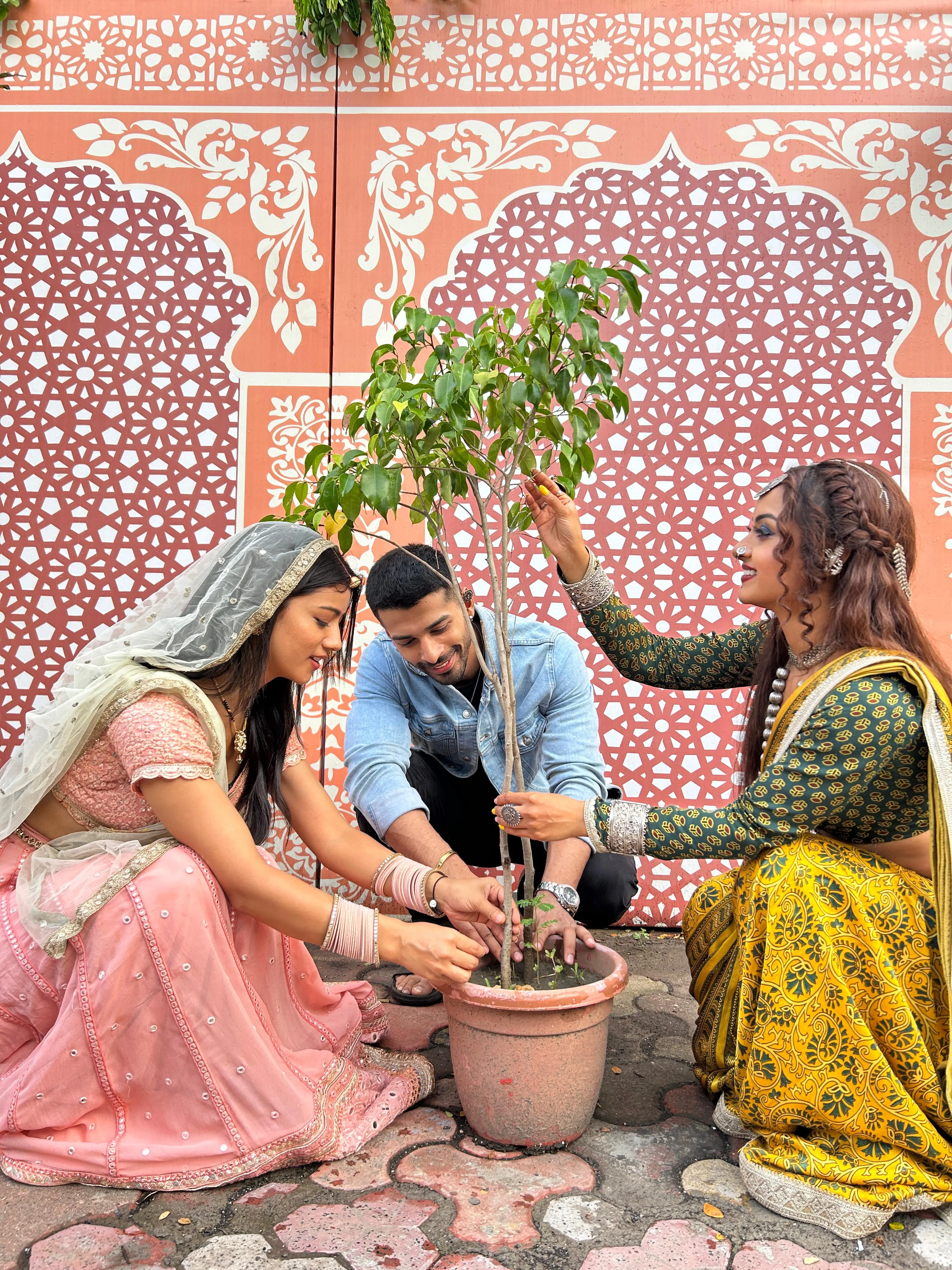  Badi Haveli Ki Chhoti Thakurain Cast Champions Green Future