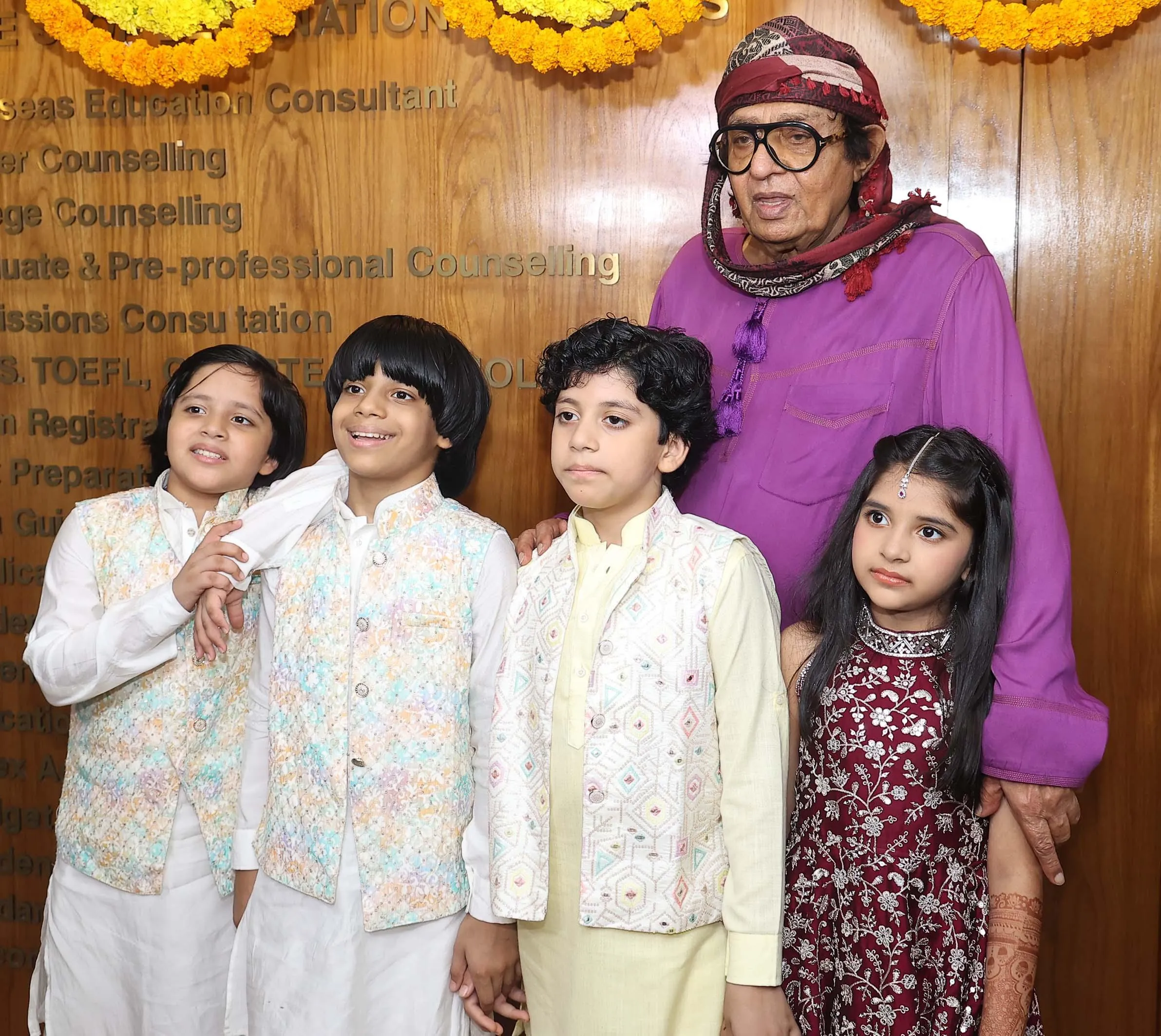 Ranjeet with kids of Ronnie Rodrigues