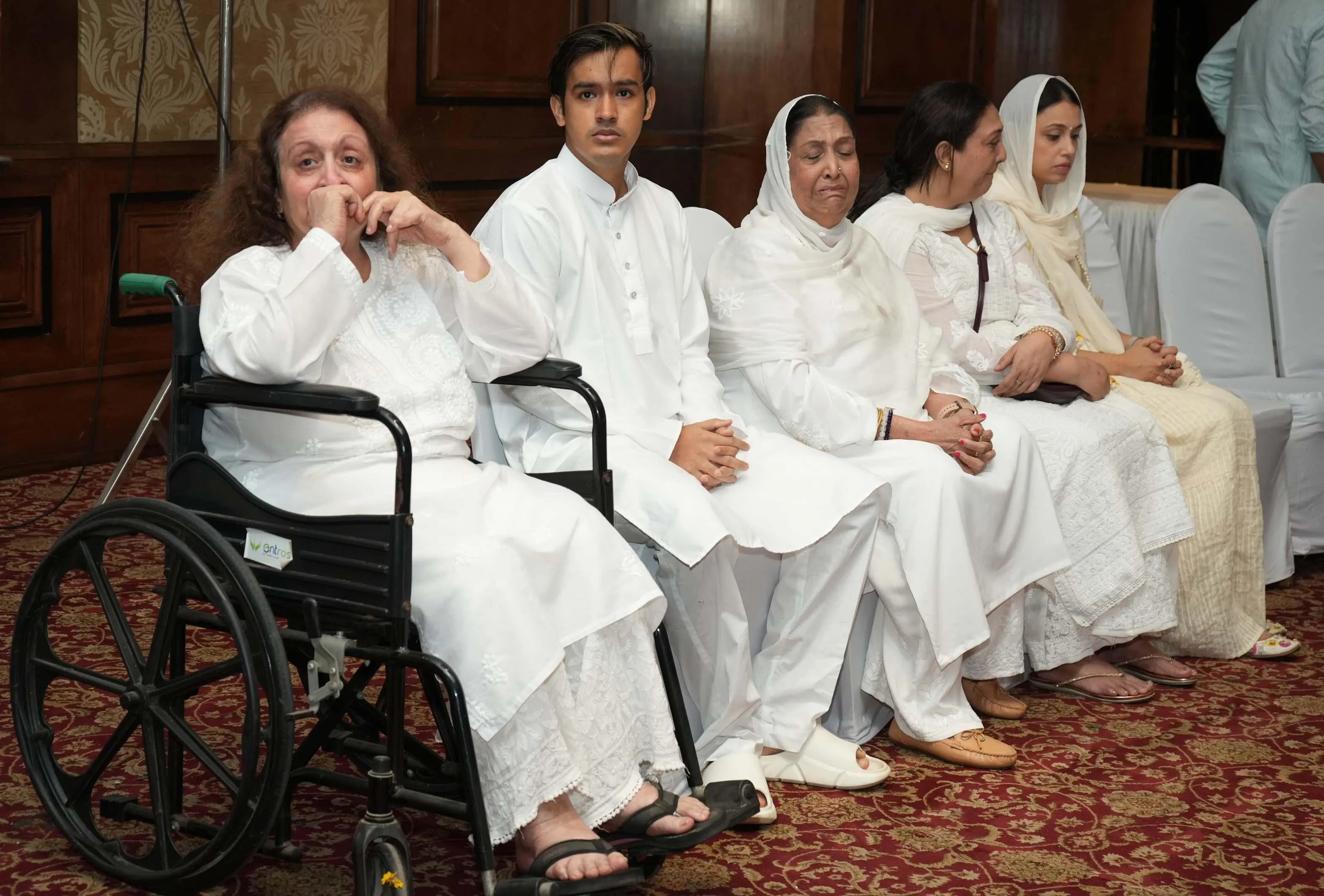 Zuby Kochar ,Ashotosh Kochar and family