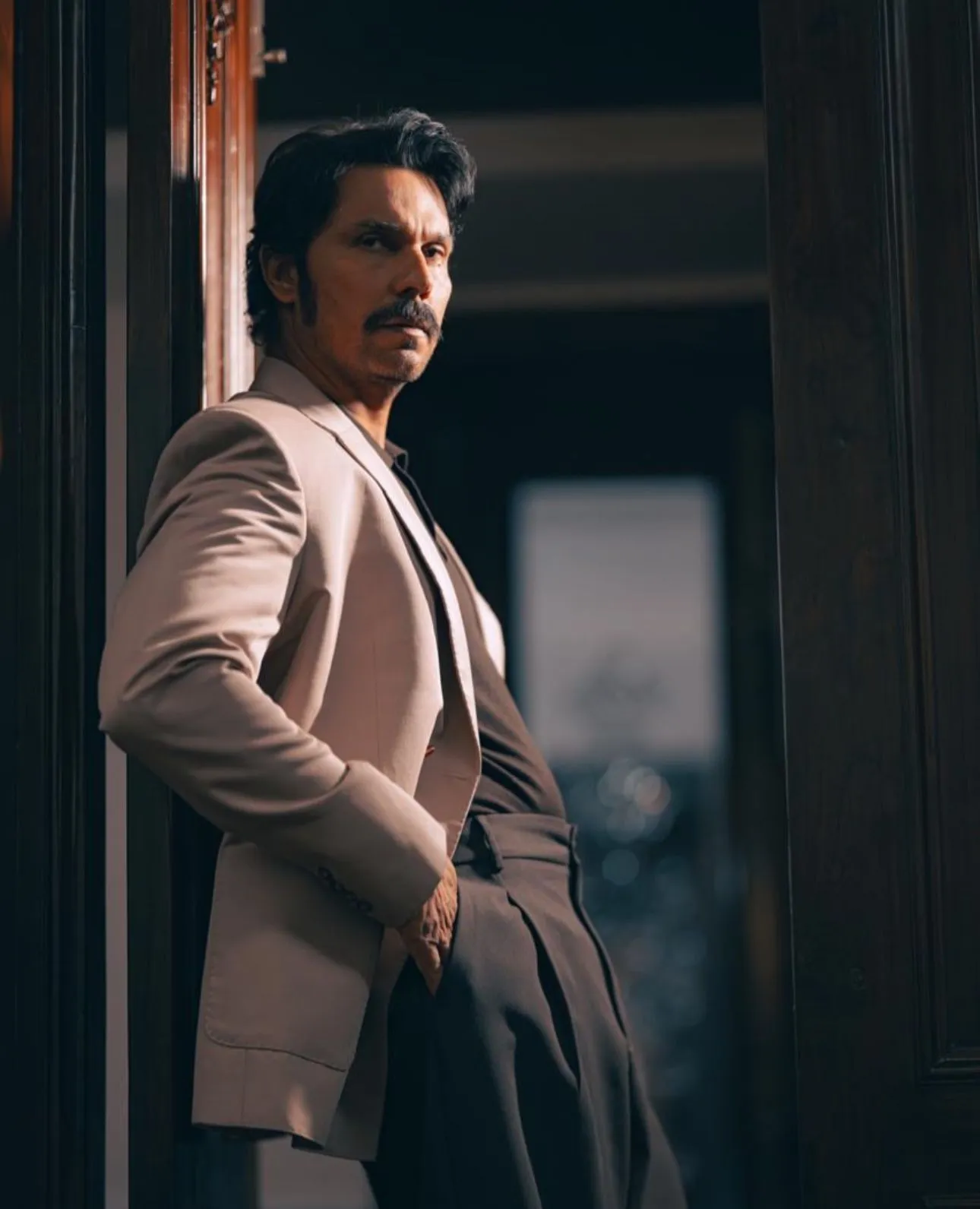 Randeep Hooda Begins Shooting Period Biopic Eetha