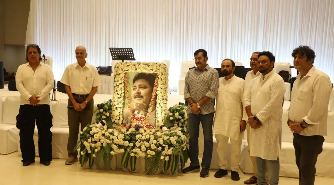 Sarabhai vs Sarabhai-- melodious tribute to legend mentor Satish Shah