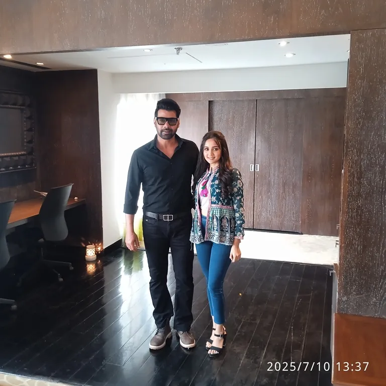 Shabir & Ashi Shine in New Romance Drama Series