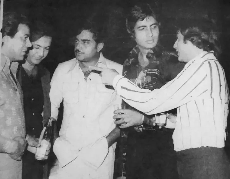 L to R): Dharmendra, Prem Chopra, Shatrughan Sinha, Amitabh Bachchan and  Jeetendra during a party.