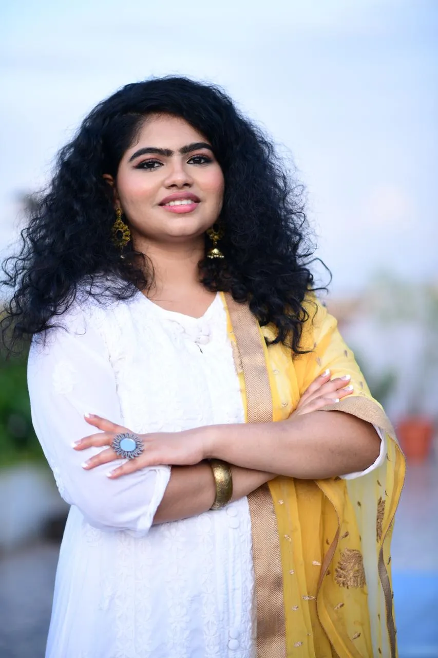 Ananya&rsquo;s Debut Song Wada Hai Wins Hearts