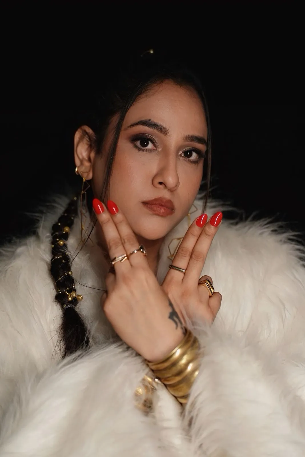 Singer Shilpa Joshi from song 45 Bore