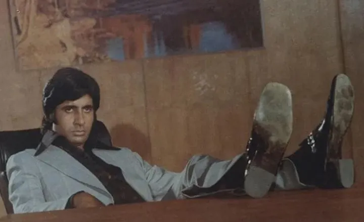 Amitabh Bachchan Dewaar