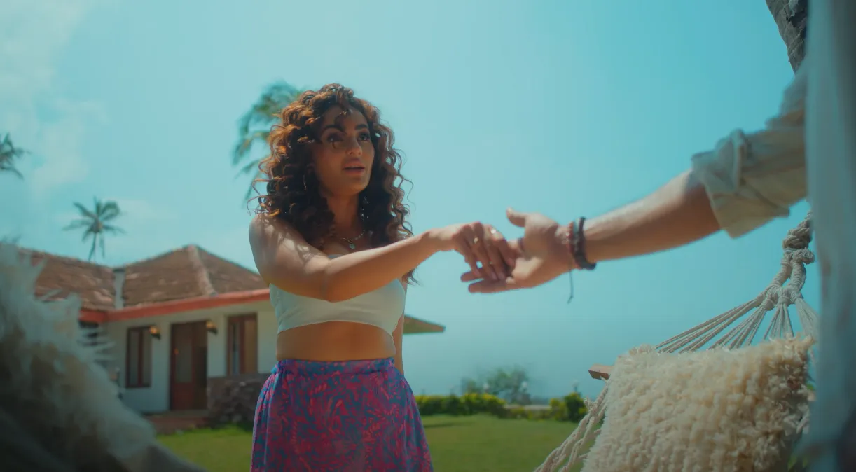 Seerat Kapoor’s Aao Na Returns in Soulful Lofi Mix