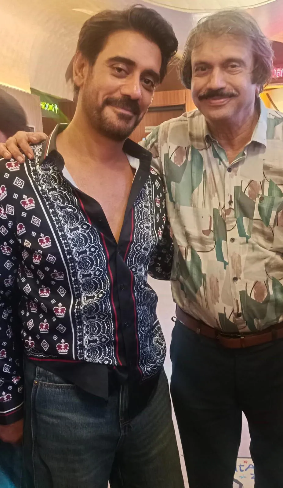 Super-actor Saurabh Sachdeva with journalist Chaitanya Padukone