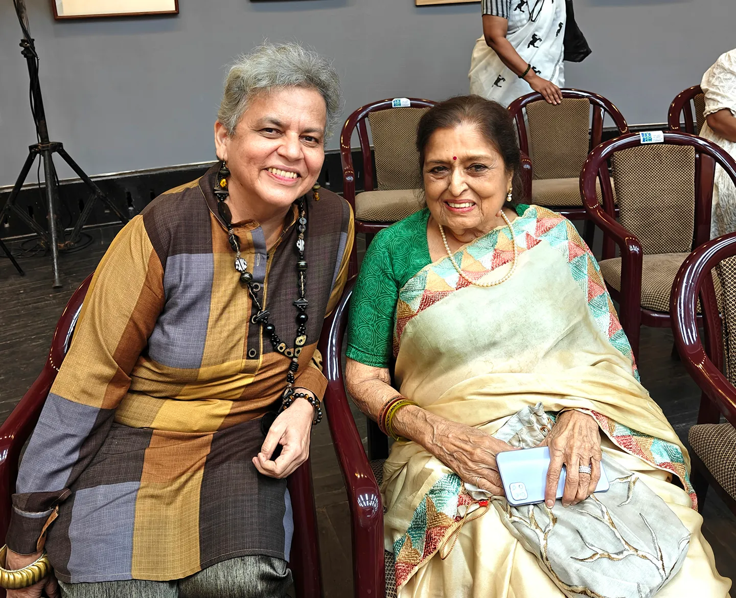 Brinda Miller and Dr. Saryu Doshi at NGMA Mumbai's Nabha Sparsh show inauguration