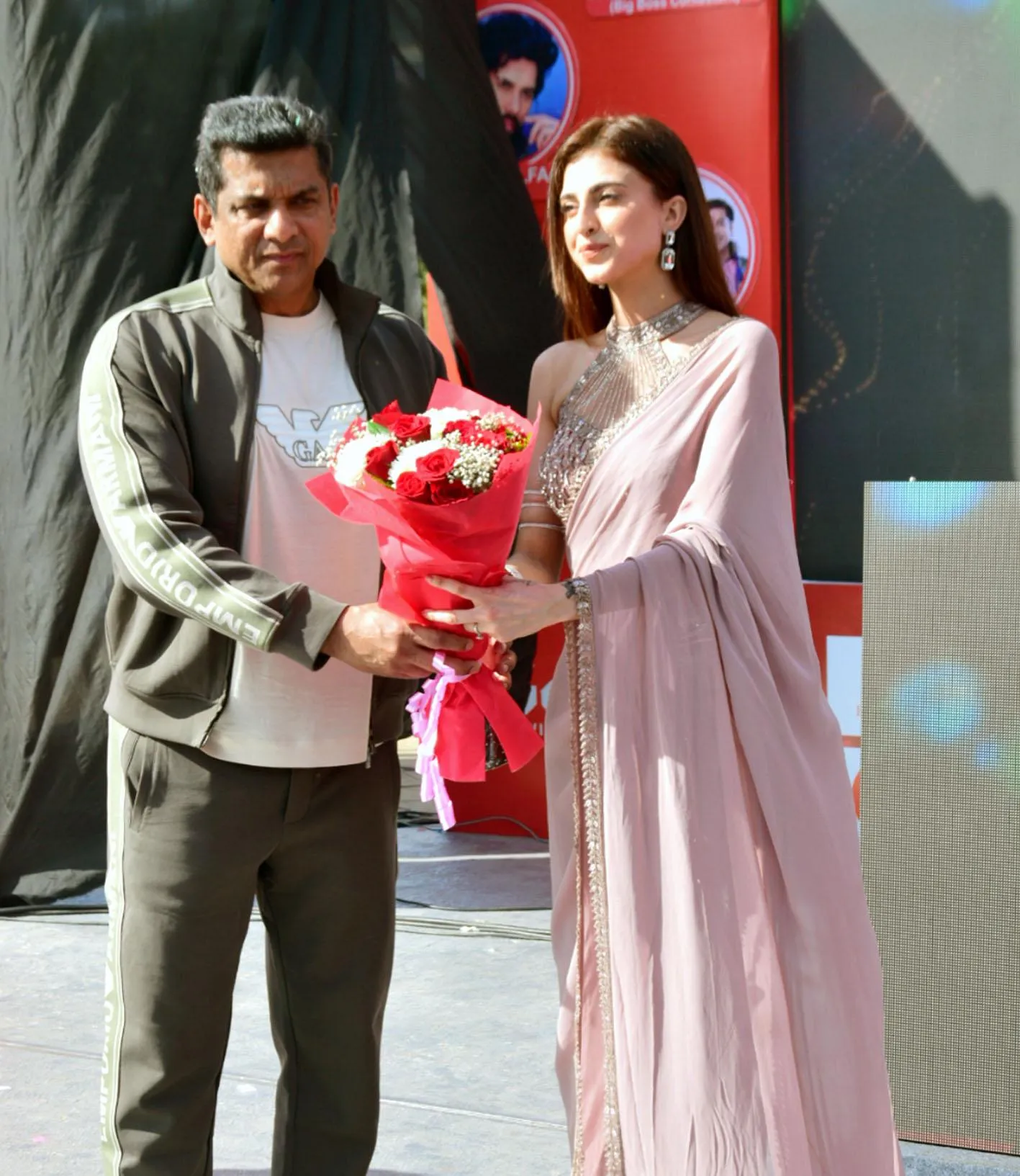 Aslam Shaikh & Farrhana Bhatt