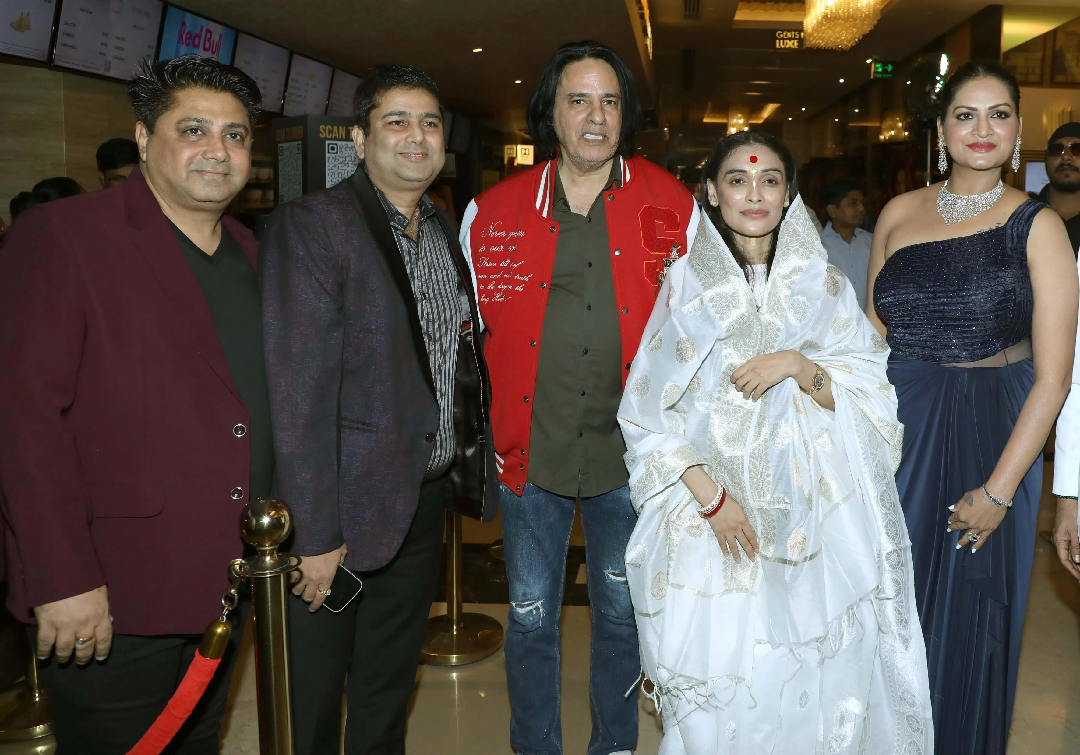 Abhishek Sharma , Manoj Jaha, Rahul Roy,Harimaa Priyanka & Poonam Jha