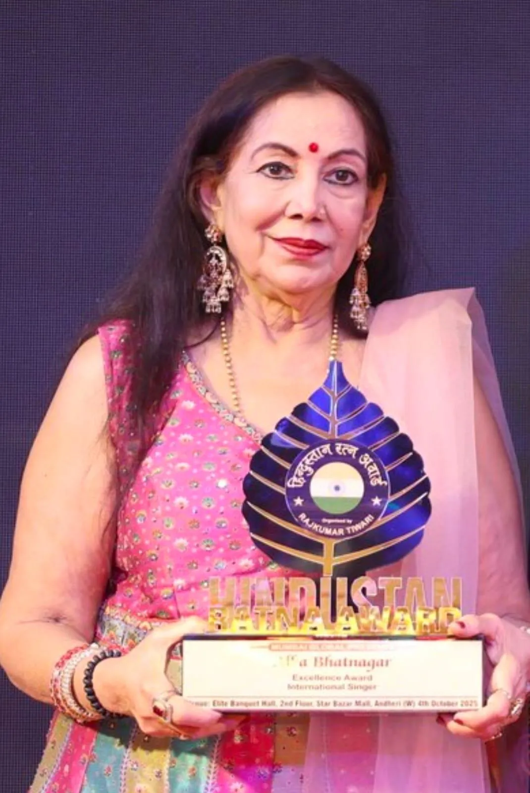 Ratna award-winner ( USA melody- queen) singer Alka Bhatnagar