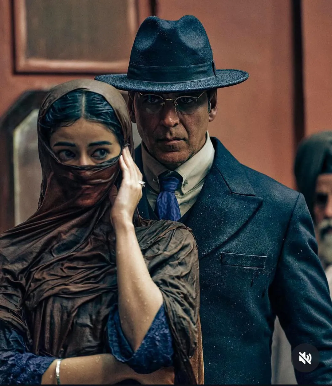 Ananya Panday with co-star Akshay Kumar