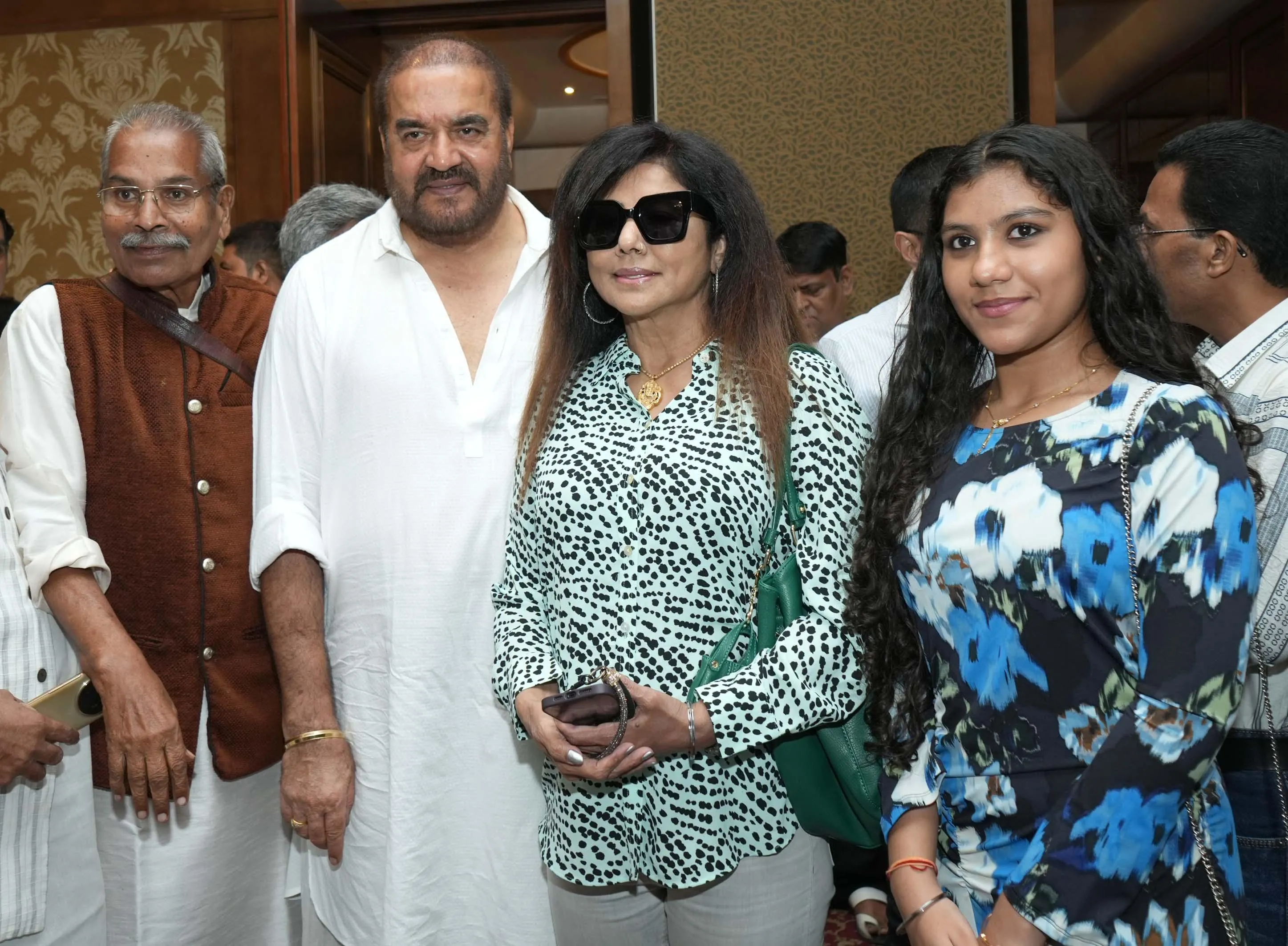 Ramesh Goyal,Surendra pal ,Tinaa Ghaai & Vidhi Ghai