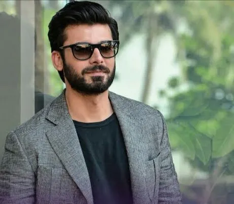Fawad Khan's 'Abir Gulaal' Banned  (1)