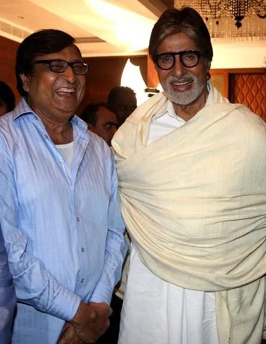 Amitabh Bachchan First Actor Offered 1 Crore in 1990
