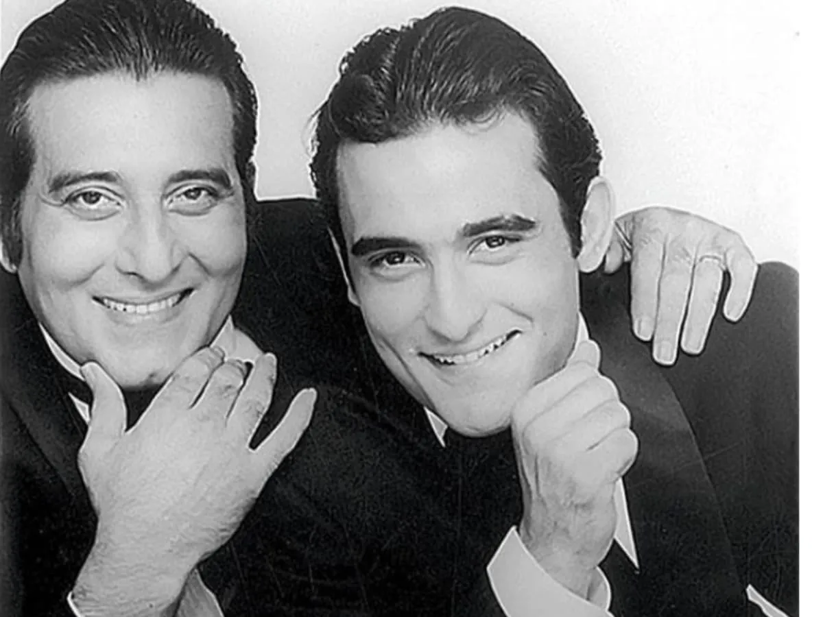 Vinod Khanna Hired Director For Son Akshay Khanna's Debut, Had THESE  Conditions: 'It'll Be A Love Story And...' - News18