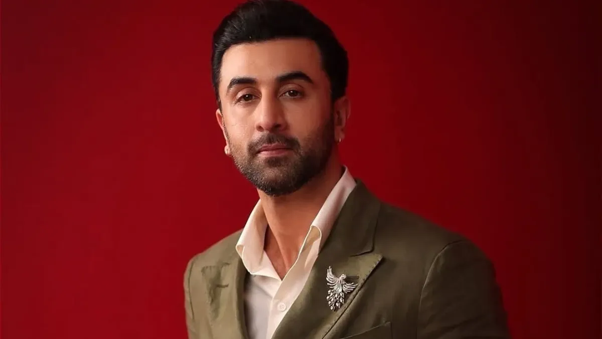Ranbir Shares Emotional Note in Viral Video