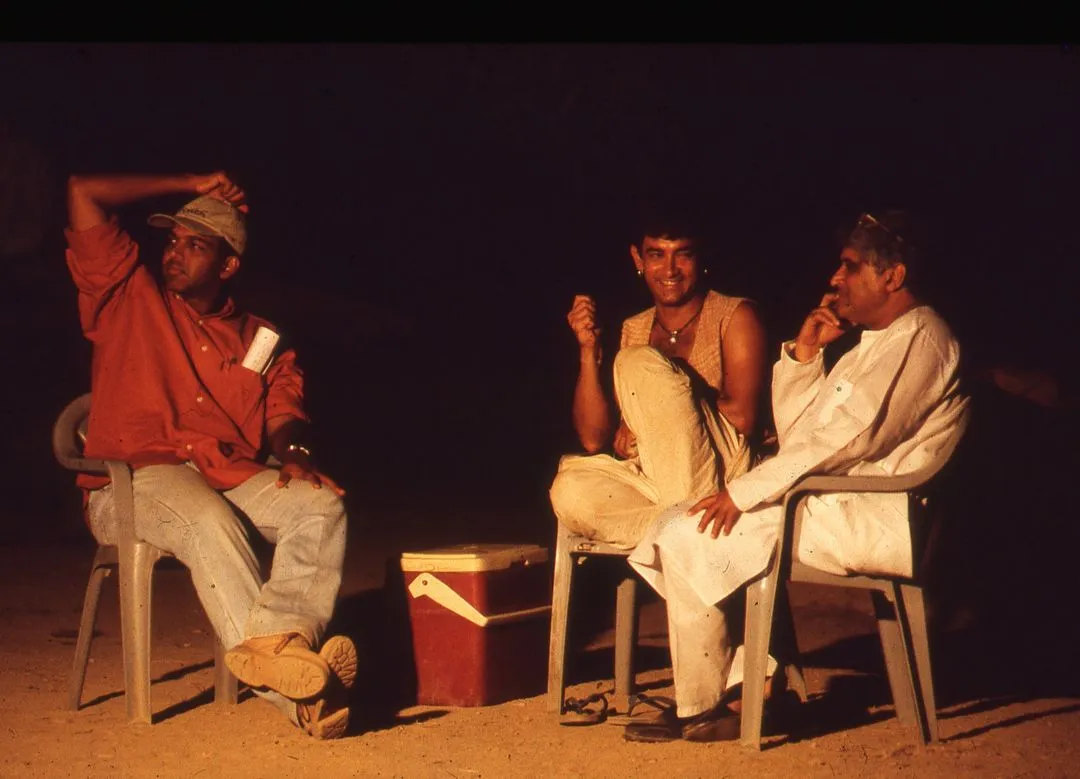 Ashutosh Gowariker celebrates 23 years of 'Lagaan: Once Upon A Time In  India'   Credits writers for the mega success of Aamir Khan-fronted cult  classic