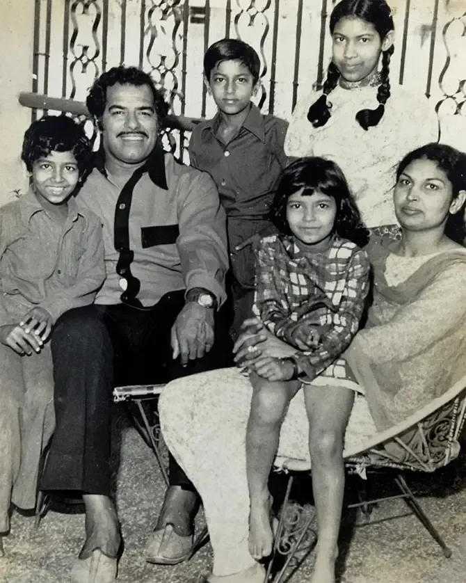 Rare pictures of Vindu Dara Singh with family you may not have seen before