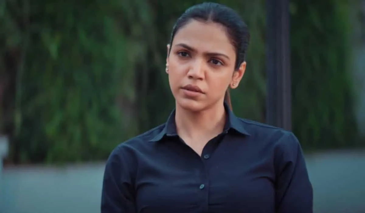Chhal Kapat - The Deception Review: Engaging Mystery Marred by Half-Baked  Storytelling and Execution | Mobile Masala