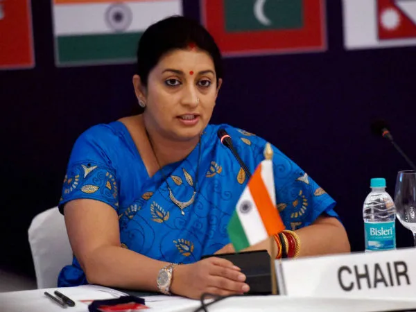Smriti Irani's office denies victim's charge, says she helped the injured  after accident - Oneindia News