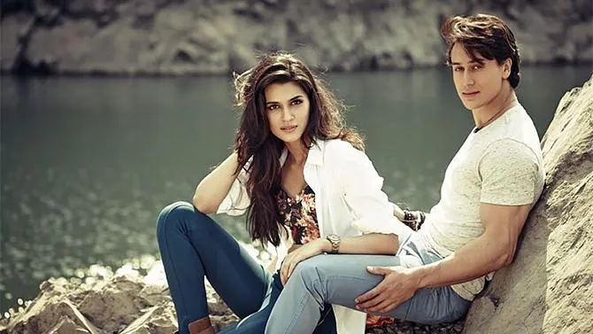 Kriti Sanon celebrates 7 years in Bollywood, calls it the best phase of her  life - India Today