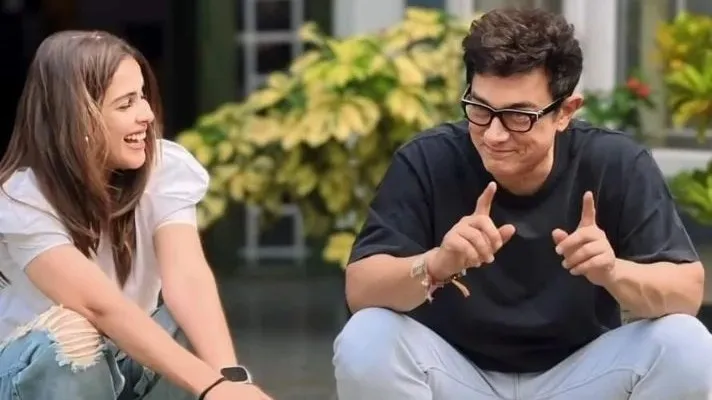 Sitaare Zameen Par': Aamir Khan Genelia D'souza share a light moment on set  in viral pic - India Today