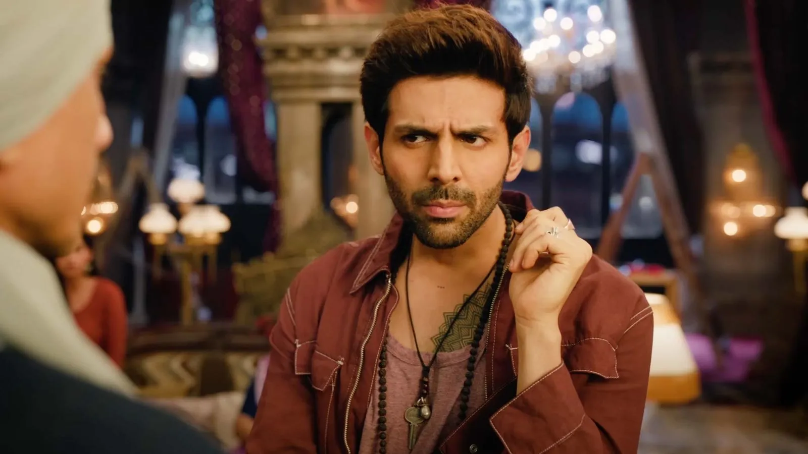  Kartik Aaryan tripled his fee after the success of Bhool  Bhulaiyaa 2. Find out how many Crores he charged for the third instalment  of the horror comedy