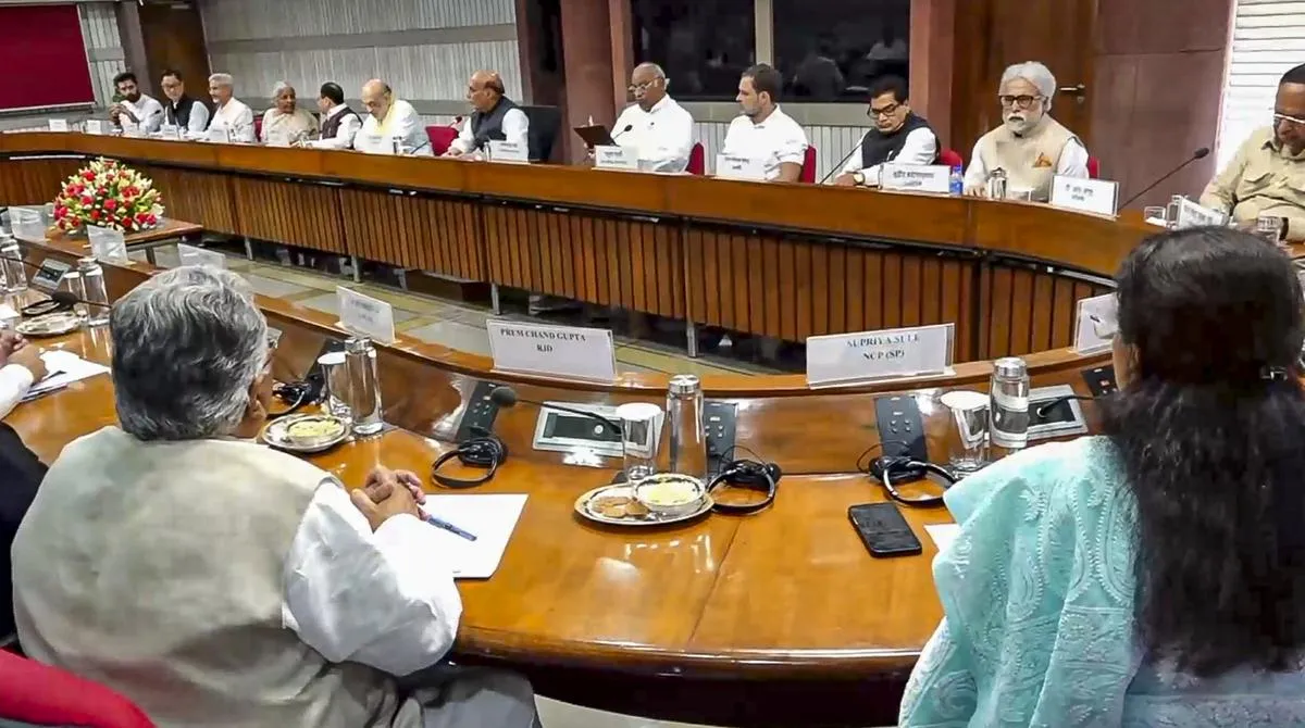 Union Minister Rajnath Singh chairs all-party meeting on 'Operation  Sindoor' - The Hindu