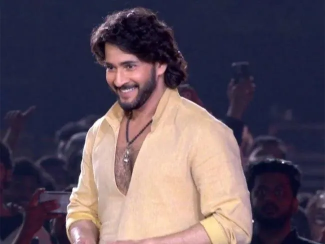 Mahesh Babu Unveils Fierce Rudra Look at Varanasi Movie Event