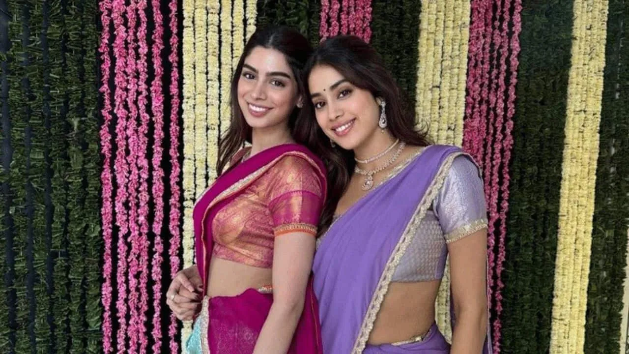 Khushi Kapoor dismisses rivalry with sister Janhvi Kapoor in Bollywood,  says "That thought is so foreign to..."