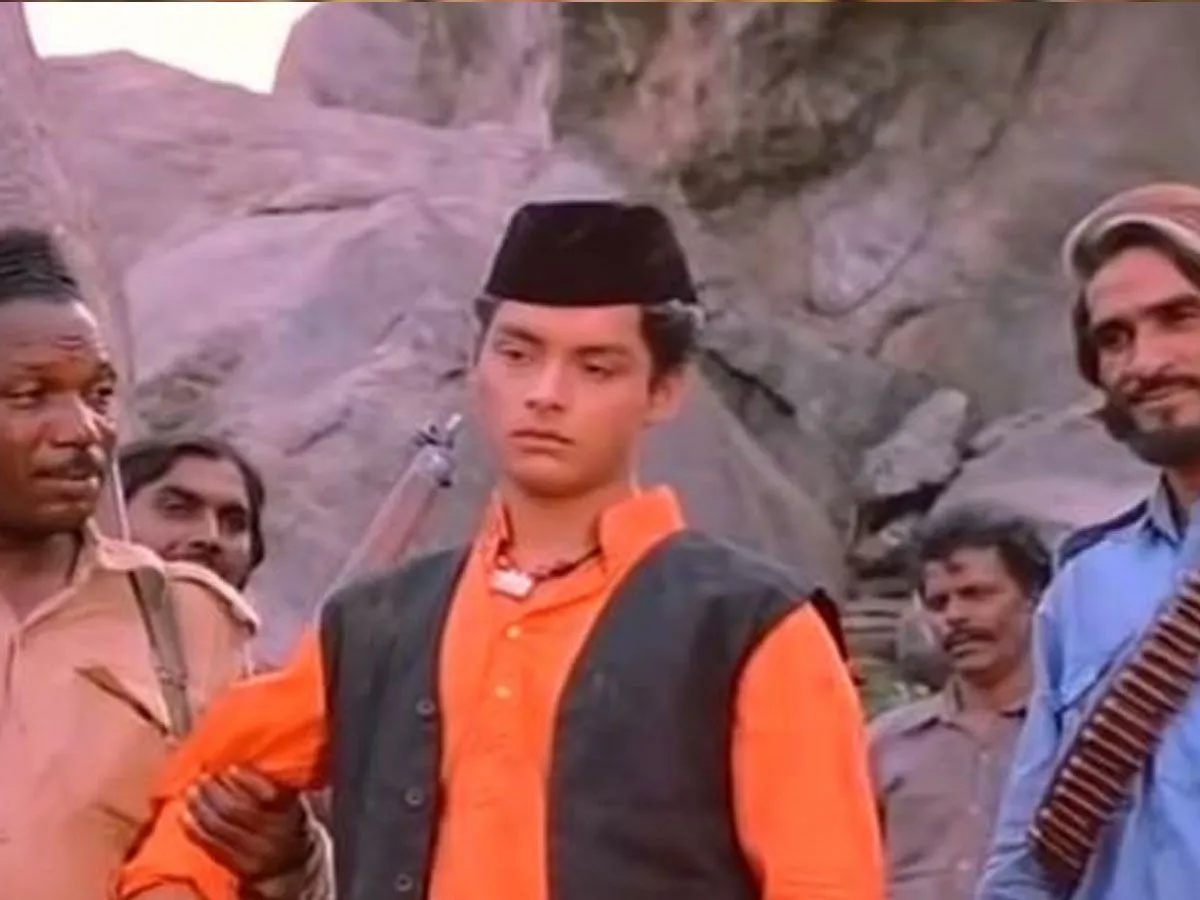 Sachin Pilgaonkar Sholay Sachin Pilgaonkar Reveals He Did Double Role in Sholay Film Unknown Facts 