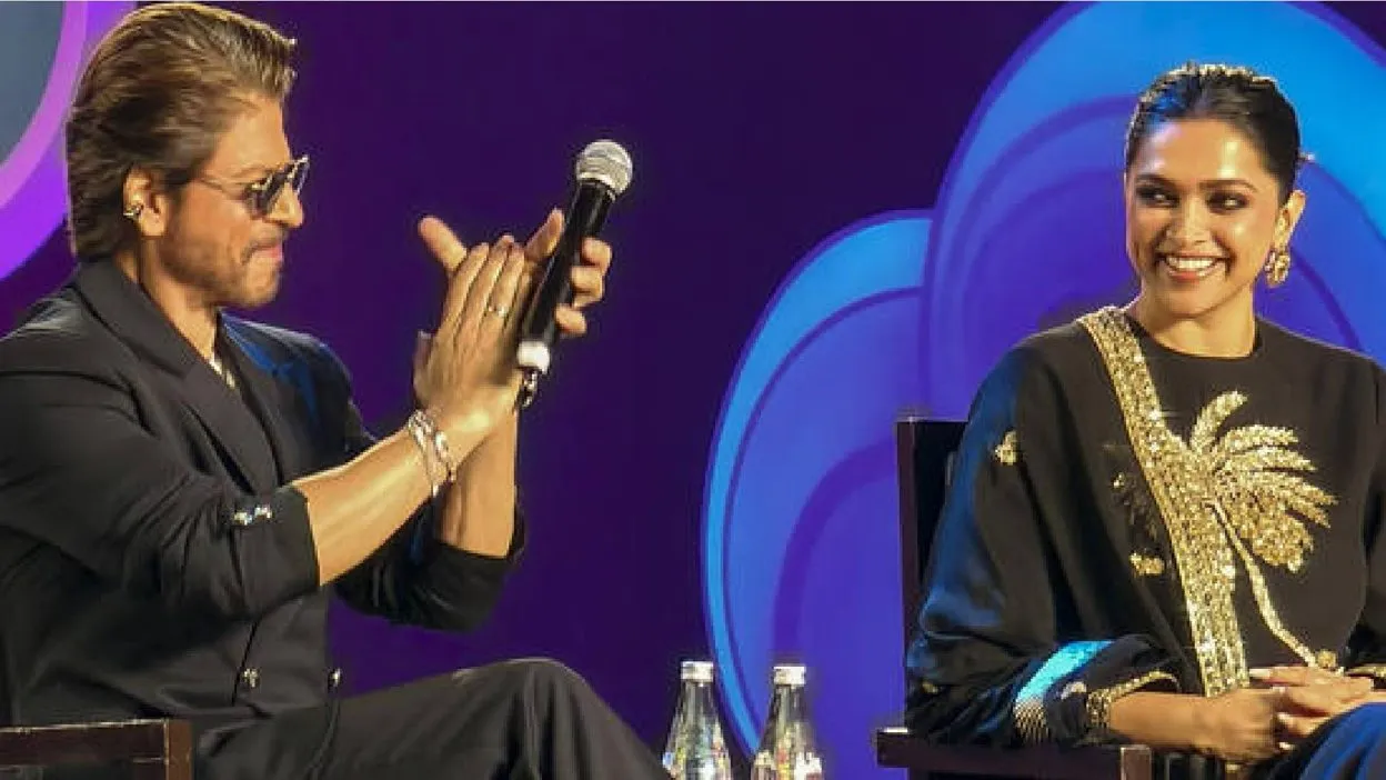 Waves Summit 2025: Watch Deepika Padukone React To Shah Rukh Khan's Remark  On Being A Wonderful Mom To Dua - Entertainment