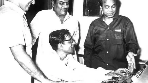 The golden days of Satyajit Ray and Mangesh Desai's amazing chemistry |  Bengali Movie News - Times of India