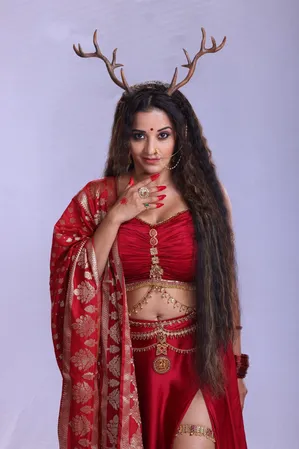 IANS LIVE-'SHAMSHAAN CHAMPA' FAME MONALISA: 'AFTER JUST 2-3 NEGATIVE ROLES,  PEOPLE BEGAN TO TYPECAST ME'