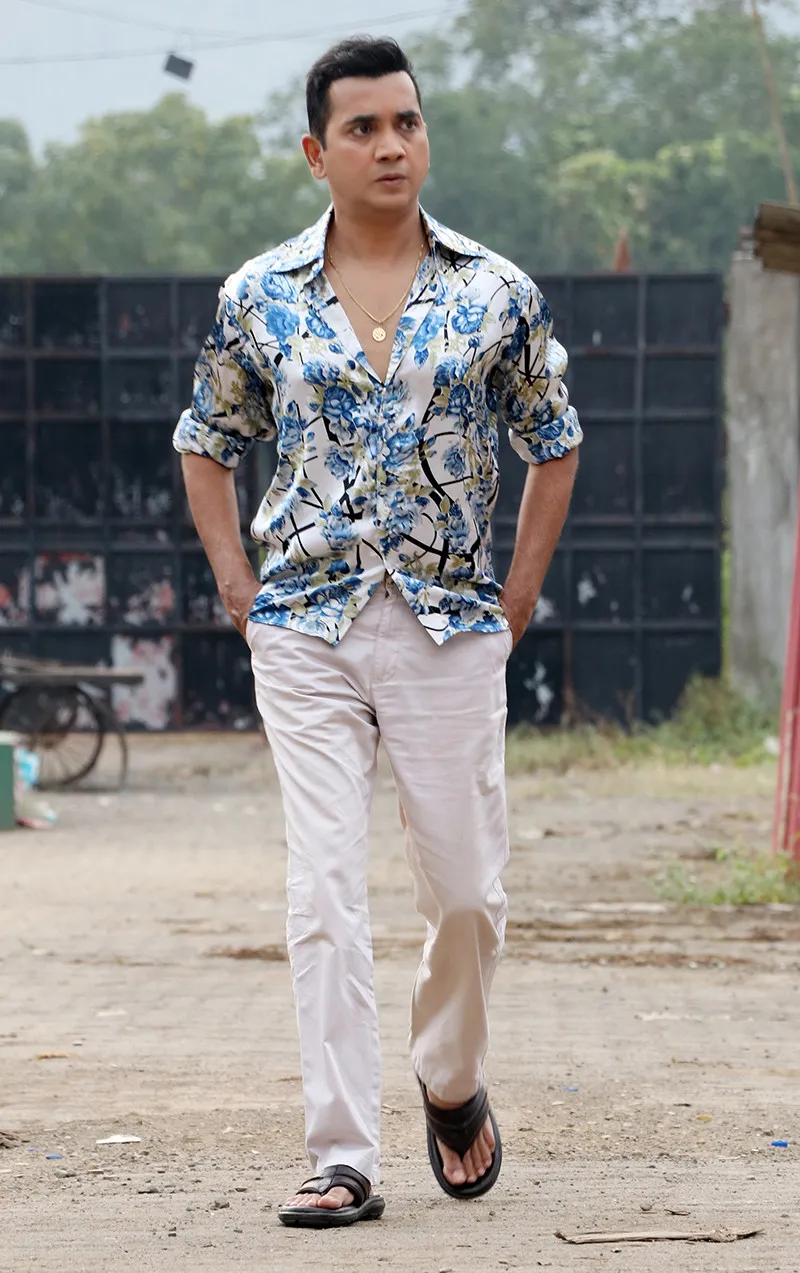 Saanand Verma Aka Saxena Of Bhabiji Ghar Par Hain Bags Sacred Games 2