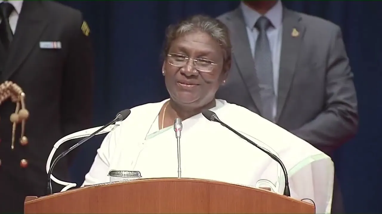 Emotional Speech By President Droupadi Murmu At Supreme Court Constitution  Day Celebration