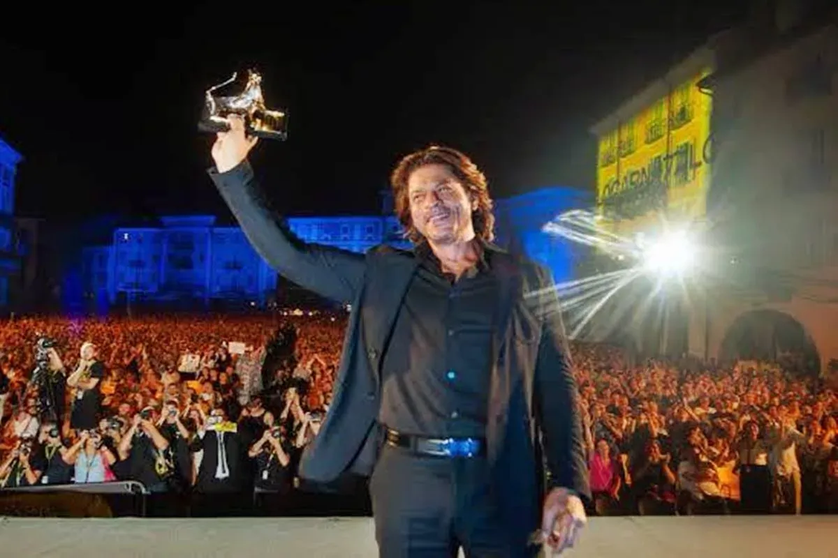 Shah Rukh Khan shines at Locarno Film Festival, receives career achievement  award - The Statesman