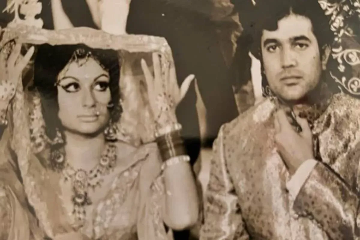 Look at Sharmila Tagore and Rajesh Khanna's timeless bond! - The Statesman