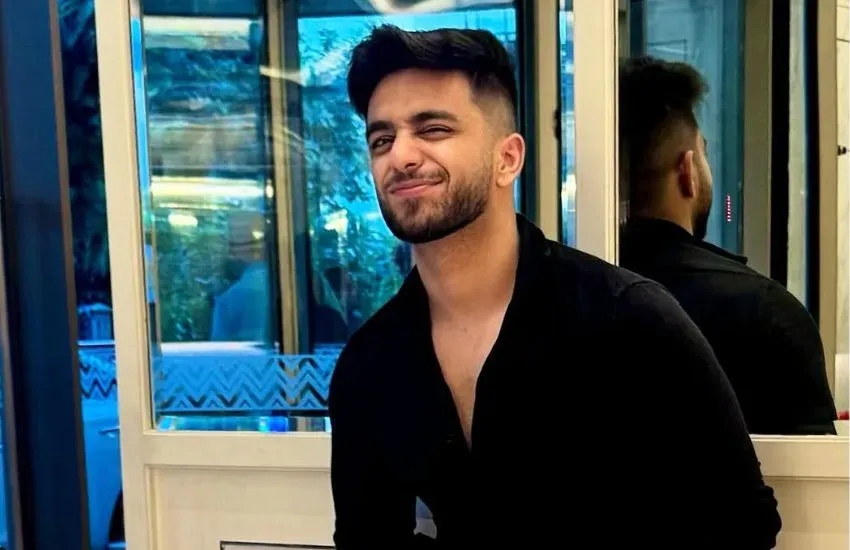 Aarush Bhola Biography, Age, Height, Birthday, Family and Net Worth